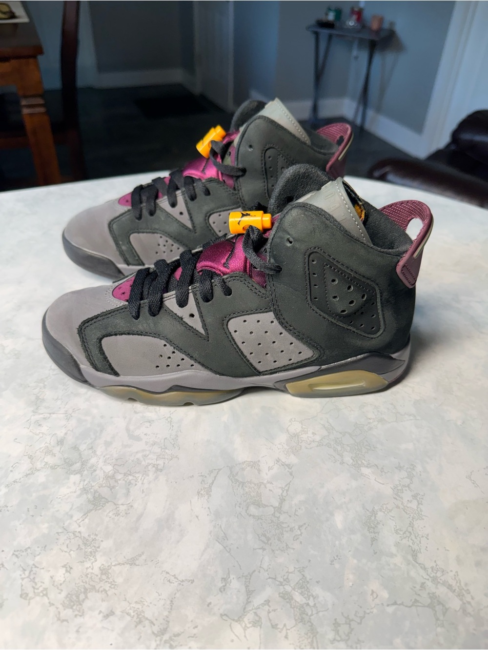 Jordan 6 Retro Bordeaux